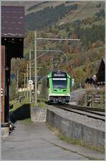 Der TPC ASD ABe 4/8 472 verlässt Les Daiblerets als R71 431 mit dem Ziel Aigle.

14. Oktober 2025
