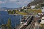 Ein SBB RABe 523 als S-Bahn Richtung Lausanne beim Halt in Veytaux-Chillon.