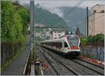 Zwei SBB RABe 523 sind kurz nach Montreux als S2 nach Vallorbe unterwegs.