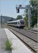 Der SBB RABe 522 221 erreicht das französische Delle.