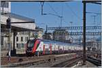 Ein SBB RABDe 502  Twindexx  verlässt als IC 1 den Bahnhof von Lausanne.