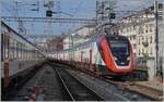 Ein SBB RABDe 502  Twindexx  als IR 15 von Gneève-Aéroport nach Luzern erreicht den Bahnhof vn Genève. 

20. Aug. 2024