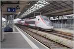 Der  Olympia  - TGV Rame 4718 steht in Lausanne zum Einsteigen bereit.