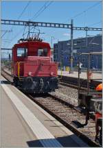 morges/457861/der-bam-te-iii-155-naehert Der BAM Te III 155 nähert sich den aus Lausanne Triage eingetroffen Getreidewagen.
21. Juli 2015