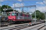 Die Rhomberg Sersa Rail Group Re 4/4 II 503 (91 85 4420 503 CH-Sersa) in Morges bei der BAM MBC bei der Sonntagsruhe. 

6. Juni 2021