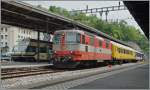 vevey/344306/die-sbb-swiss-express-re-44 Die SBB 'Swiss Express' Re 4/4 II 11109 mit einem Messzug in Vevey.
28. Mai 2014 