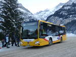 (270'410) - GrindelwaldBus, Grindelwald - Nr. 202/BE 908'202 - Mercedes am 29. Dezember 2024 beim Bahnhof Grindelwald