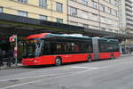 (282'729) - VB Biel - Nr. 93 - Hess/Hess Gelenktrolleybus am 4. Dezember 2025 beim Bahnhof Biel