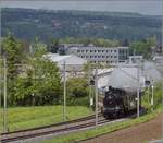Fahrleitungsstörung nannte sie die Veranstaltung, um an die Dampfreserve in Olten für solche Fälle zu erinnern. Habersack Eb 3/5 5819 der SBB Historic auf seiner Rundfahrt über die Hauenstein-Bergstrecke und den Bözberg. Schinznach Bad, April 2019.