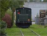 Fahrtag Wolfhuuser Bahn.

Tm 2/2 111 f�hrt an einer akurat geschnittenen Hecke in Wolfhausen vorbei. Oktober 2021.