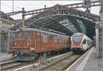 Am Schluss der stattlichen   Train Chase   der L'Association 141R568 hilft zu meiner Freude die BLS Ae 4/4 251; hier beim Halt in  Lausanne 

26. Okt. 2024