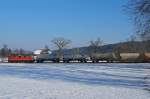 SBB: Ein Güterzug mit einer Re 4/4 II bei Langenthal unterwegs am 11. Februar 2015.
Foto: Walter Ruetsch