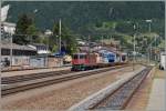 Die SBB Re 4/4 II 11233 erreicht mit einem Dienstgüterzug Airolo.
24. Juni 2015