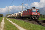 SBB: Kühlwagenzug mit der Re 4/4 II 11238 bei Deitingen am 3. Mai 2016. Eingestellt wurde diese Aufnahme auf Wunsch von Daniel Widmer, Retter des historischen Kühlwagens von Busswil.
Foto: Walter Ruetsch