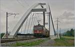 Die SBB Rohnebrücke zwischen St-Maurice und Bex von der Walliser Seite her gesehen mit der SBB Re 4/4 II 11243 mit einem Güterzg auf der Fahrt Richtung Wallis. 

14. Mai 2020