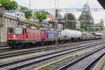 Gleisbauzug mit 420 257 steht am 29 Mai 2019 in Spiez.