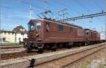 Re 425 179 und Re 425 182 in Pratteln, April 2018.