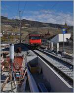 Der Bahnhof Cully wird umgebaut, damit künftig die Regionalzüge die hier enden bzw. beginnen das Gleis 2 nutzen können, während alle anderen Züge das Gleis 1 (Richtung Vevey) bez. Geleis 3 Richtung Lausanne nutzen werden. Im Bild eine SBB Re 460 auf dem Weg Richtung Lausanne. 8. Nov. 2021
