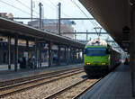 Erst war es mir noch nicht aufgefallen (da hier auf der Anzeige als PE angezeigt), die BLS Re 465 012 (91 85 4 465 012-3 CH-BLS) erreicht am 11 September 2023, mit dem GoldenPass Express (GPX) von Interlaken Ost via Zweisimmen nach Montreux, den Bahnhof Spiez.