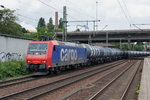 DB/SBB: VIEL FREUDE BEREITET:
MORGENGRUSS AUS SCHWEIZERLOK AN SCHWEIZER-BAHNBILDFOTOGRAFEN !
Bahnhofsdurchfahrt Hamburg-Harburg der Re 482 030-4 von SBB CARGO INTERNATIONAL mit einem langen Kesselwagenzug am 9. August 2016.
Foto: Walter Ruetsch 