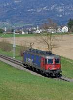 SBB: SBB CARGO-Lokzug mit der Re 620 055 4 COSSONAY bei Biberist am 8.