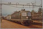 Gemäss meinen Unterlagen zeigt dieses Bild die SBB Re 6/6 11645 mit dem IC 378 bei der Durchfahrt in Grenchen Nord. Doch bei der Bearbeitung stellte ich fest, dass der  Stamm  des IC 378, der IC Mont Blanc Hamburg - Genève fehlt und die SBB Re 6/6 nur die fünf Kurswagen des  Hispania-Express  Dortmund/Basel - Port Bou am Haken hat. Dieses Analog Bild stammt vom 27. Aug. 1984