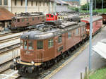 Erinnerung an die eindrucksvollen BLS Ae6/8: 206 im Depot Spiez. Im Hintergrund die 205. 12.September 1976 