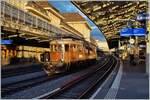 Da der  Train Chasse  der  L'Association 141R568  auf der Rückfahrt von La Chaux de Fonds nach Vallorbe in Lausanne (wie vorgänging auch in Chambrelien) umfahren werden musste, versuchte gelang bei sehr tiefem Sonnenstand noch ein Bild der Rangierfahrt der (ex) BLS Ae 6/8 205 in Lausanne.
14. Oktober 2023