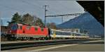 SBB Re 4/4 II mit EW i/II Pendelzug in Martigny.