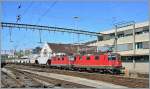 Zwei Re 4/4 II mit dem  Spaghetti -Zug in Lausanne.