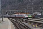 Ein FS Trenitalia ETR 610 mit eine lieder offenen  Schnauze  nach Milano Centrale erreicht Brig.