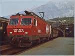 Re 4/4 IV 10103  Luino  mit TEE 23 Cisalpin von Milano nach Paris beim Halt in Brig.