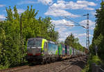   Die BLS Cargo 411 – Re 475 411-5 (91 85 4475 411-5 CH-BLSC) fährt am 30.05.2020 mit einem KLV-Zug durch Bonn-Gronau in Richtung Norden.