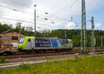 Die BLS Cargo 010, Re 485 010-3 (91 85 4485 010-3 CH-BLSC) fährt am 08.06.2021 mit einem KLV/CargoBeamer Alpinzug Domodossola- Kaldenkirchen, durch Betzdorf (Sieg) in Richtung Köln.
