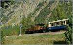 Überraschend, wie man am Bild zweifelhaft sieht, konnte ich die RhB Ge 6/6 415 mit dem  Alpin Classic Express bei Einfahrvorsignal von von Spinas (Albulastrecke) fotografieren.