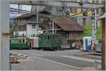 Nicht nur die WAB He 2/2 52 (Baujahr 1910) hilft beim umfangreichen Rangieren in Lauterbrunnen, sondern auch der WAB BDhe 4/4 118.

23. Juli 2024