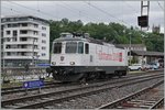 Die SBB Re 4/4 II  Erstfeld  (Re 420268-5) in Vevey.