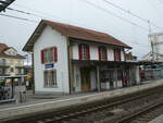 (232'736) - Der Bahnhof D�dingen am 6.