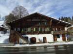 (143'085) - Altes Haus von 1808 in Saanenm�ser am 20.