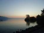 (140'909) - Morgenstimmung am Neuenburgersee am 27.