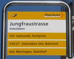 (216'085) - PostAuto-Haltestellenschild - Interlaken, Jungfraustrasse - am 215.