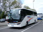 (263'292) - Aus Italien: Rivierabus, Imperia - Nr. 13/FV-402 DF - Setra am 1. Juni 2024 beim Bahnhof Interlaken Ost