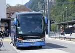 (265'967) - Aus Tschechien: Umbrella, Praha - 4AT 8621 - Setra am 19. August 2024 beim Bahnhof Interlaken Ost