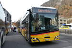 (282'388) - PostAuto Bern - BE 437'435/PID 12'284 - eSolaris am 14. November 2025 beim Bahnhof Interlaken Ost