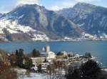 (131'144) - Spiez mit dem Schloss und Thunersee am 29.
