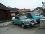 (132'290) - Volvo mit Grasdach am 9.