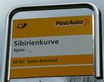 (234'884) - PostAuto-Haltestellenschild - Spiez, Sibirienkurve - am 29.