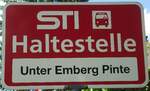 (133'879) - STI-Haltestellenschild - Steffisburg, Unter Emberg Pinte - am 28.