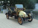 (141'019) - Renault - JNV 734 - am 3.