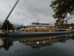 (240'477) - Motrorschiff Berner Oberland am 2. Oktober 2022 an der Schiffl�ndte Thun